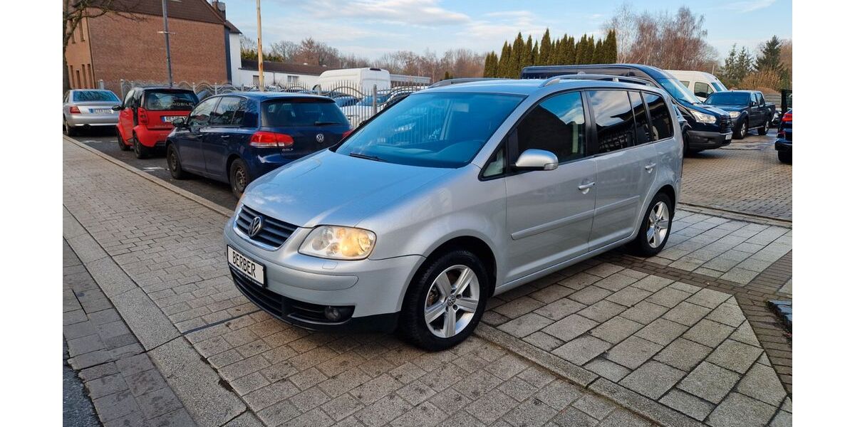 VW Touran 245.000 km 2.999 &euro; Herten 45701