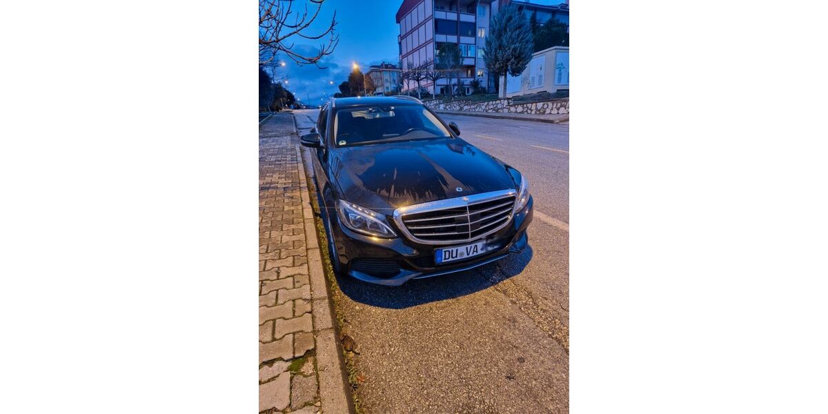 Mercedes-Benz C 200 179.000 km 12.490 &euro; Duisburg 47178