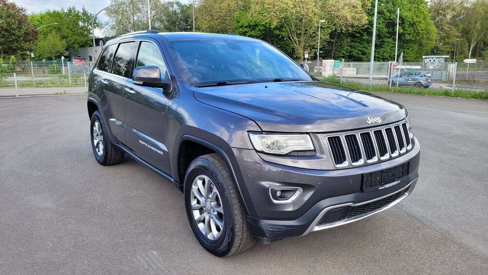 Jeep Grand Cherokee 293.500 km 10.900 &euro; Essen 45356