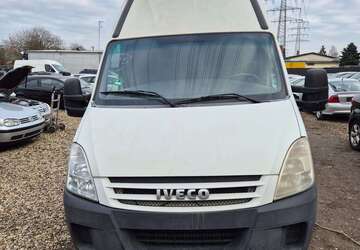IVECO Daily 277.000 km 4.299 &euro; Bottrop 46242