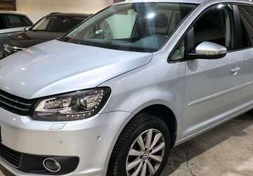 VW Touran 69.992 km 13.700 &euro; Voerde 46562