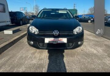 VW Golf 121.000 km 6.000 &euro; Essen 45279