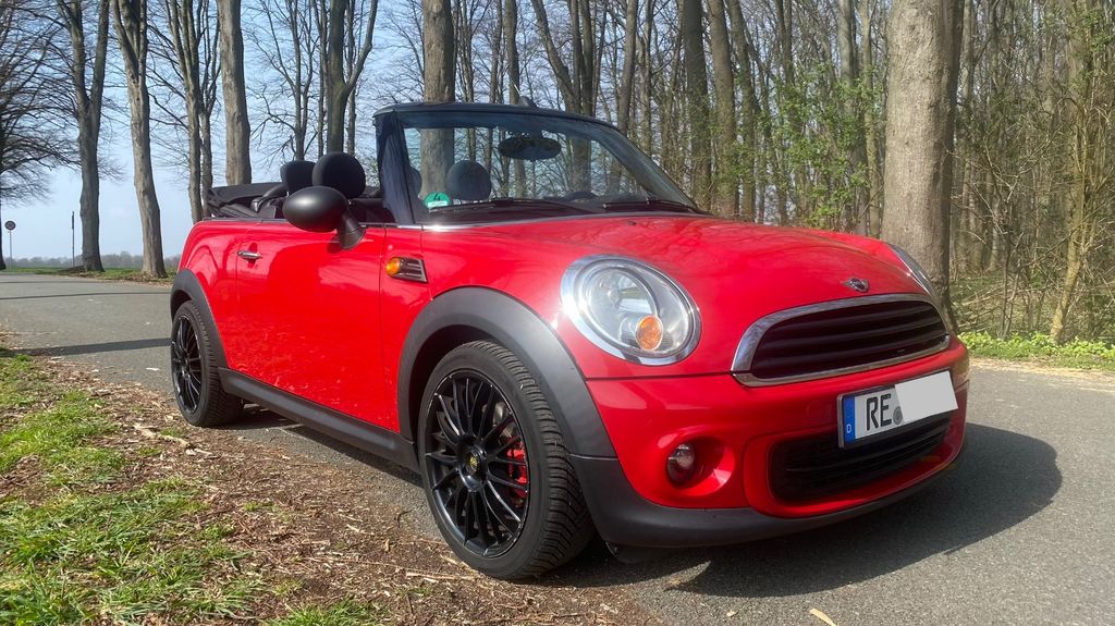 Mini One Cabrio 123.276 km 8.200 &euro; Recklinghausen 45657
