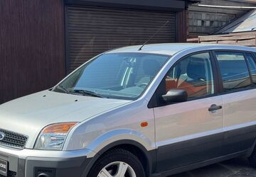 Ford Fusion 106.000 km 3.900 &euro; Duisburg 47179