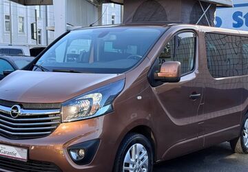 Opel Vivaro 141.627 km 19.850 &euro; Oberhausen 46045
