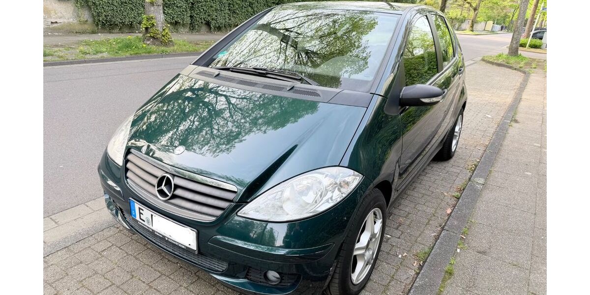 Mercedes-Benz A 180 176.000 km 1.750 &euro; Essen 45133