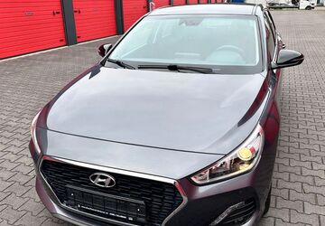 Hyundai i30 116.000 km 12.199 &euro; Oberhausen 46145