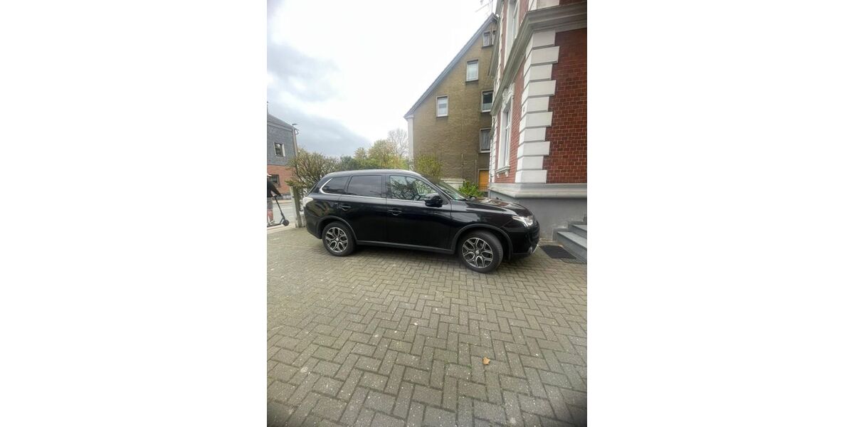 Mitsubishi Outlander 189.000 km 8.599 &euro; Wülfrath 42489