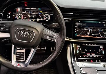 Audi Q7 130.000 km 47.800 &euro; Bochum 44795