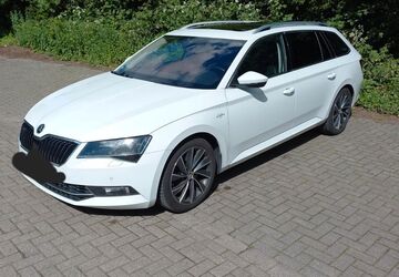 Skoda Superb 128.000 km 20.700 &euro; Bottrop 46240