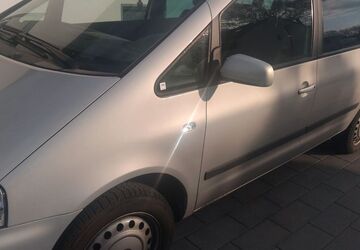 VW Sharan 89.000 km 6.450 &euro; Marl 45772