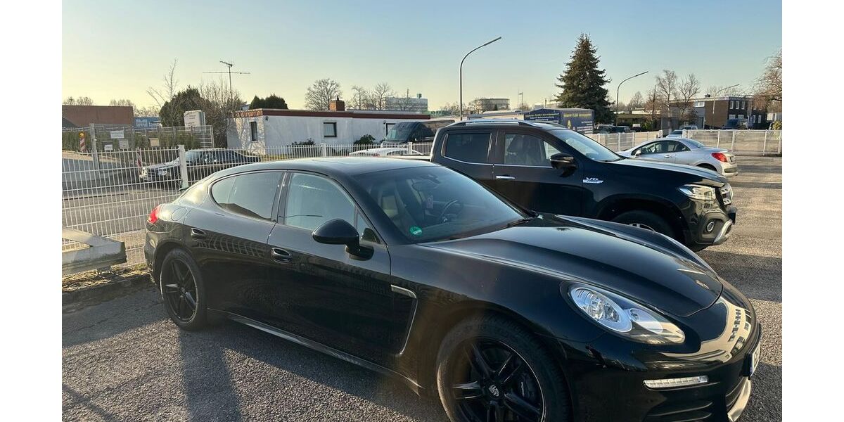 Porsche Panamera 163.364 km 27.499 &euro; Gelsenkirchen 45891