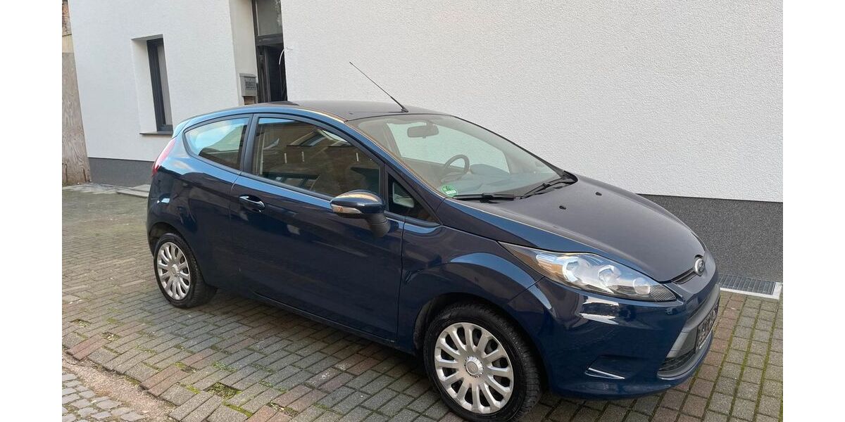 Ford Fiesta 172.812 km 2.150 &euro; Recklinghausen 45663