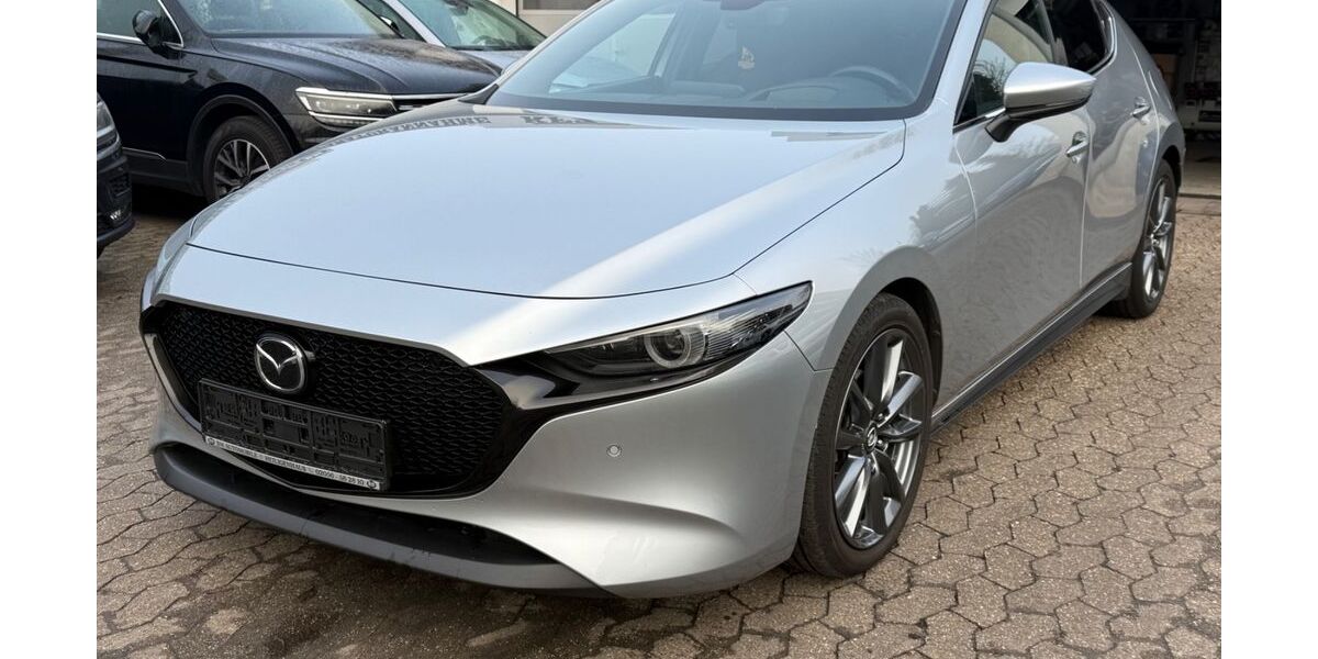 Mazda 3 27.163 km 18.899 &euro; Heiligenhaus 42579