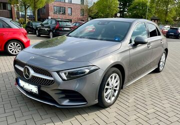 Mercedes-Benz A 250 65.645 km 25.500 &euro; Alpen 46519