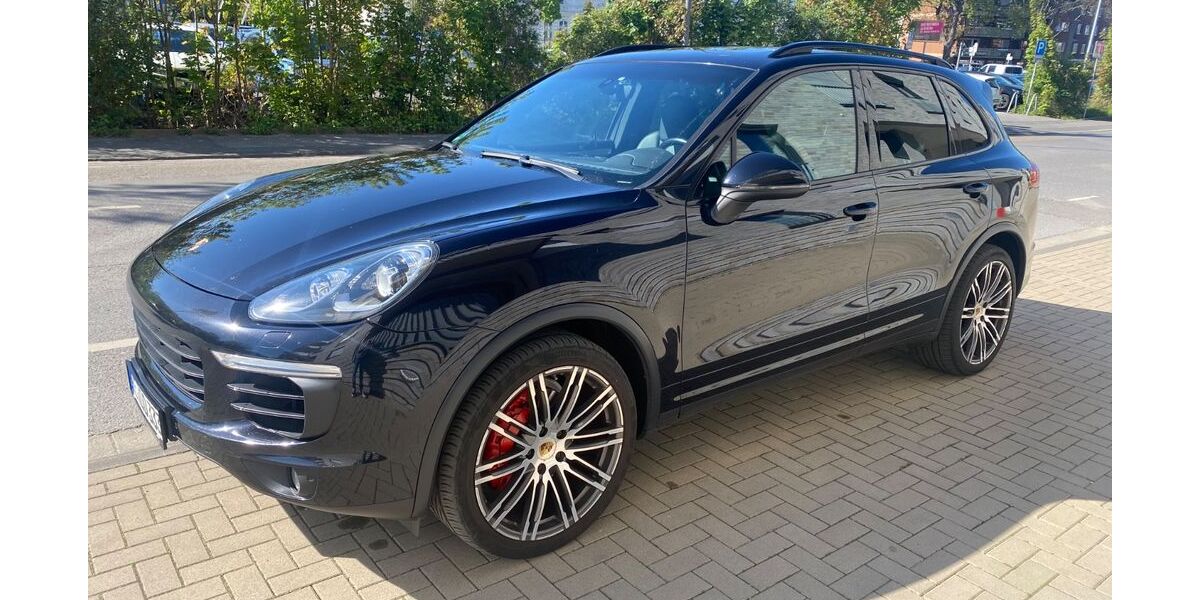 Porsche Cayenne 199.000 km 21.800 &euro; Recklinghausen 45665