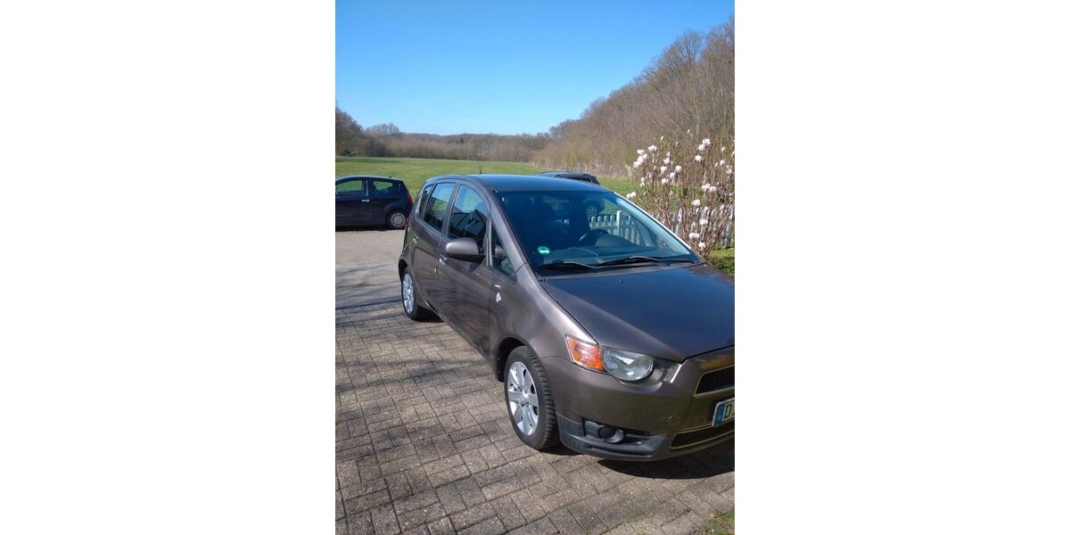 Mitsubishi Colt 100.000 km 3.900 &euro; Wesel 46485