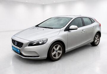 Volvo V40 150.000 km 9.999 &euro; Recklinghausen, Germany 45661