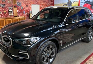 BMW X5 111.518 km 37.550 &euro; Oberhausen 46149