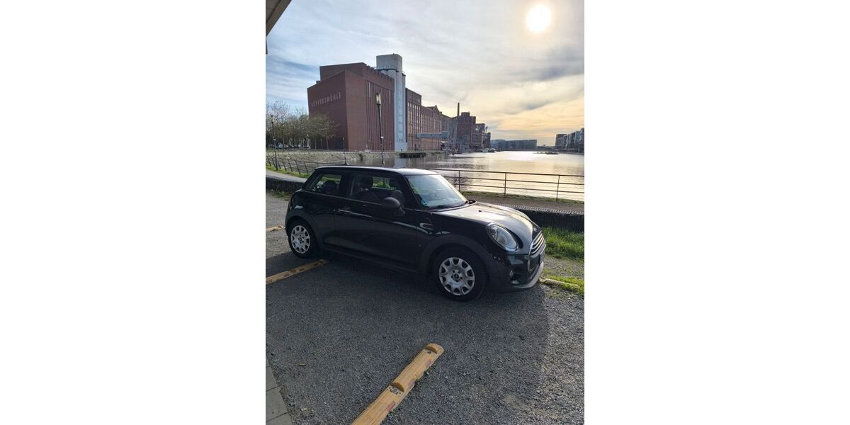 Mini ONE 106.000 km 7.250 &euro; Duisburg 47051
