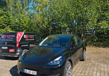 Tesla Model Y 56.407 km 34.999 &euro; Essen 45145