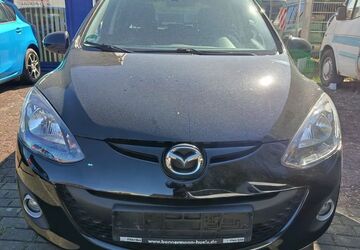 Mazda 2 85.000 km 6.490 &euro; Recklinghausen 45659