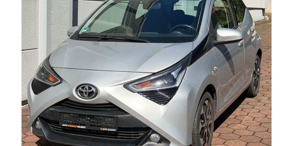 Toyota Aygo (X) 180.600 km 4.999 &euro; Velbert 42551