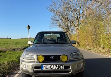 Toyota RAV 4 178.000 km 2.900 &euro; Ratingen 40883