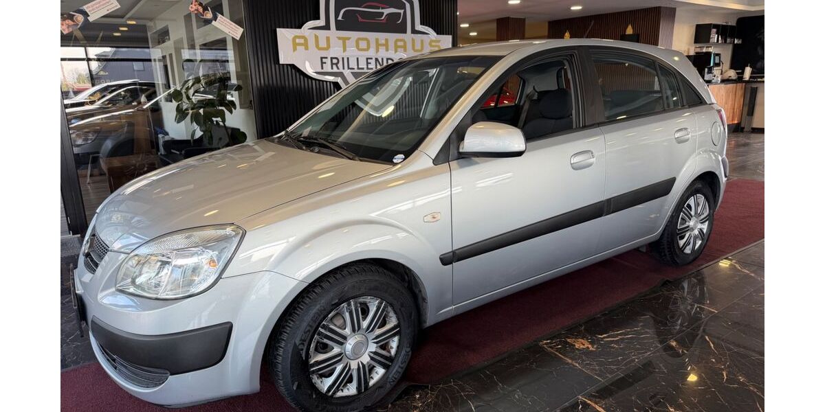 Kia Rio 167.166 km 2.450 &euro; Essen 45139